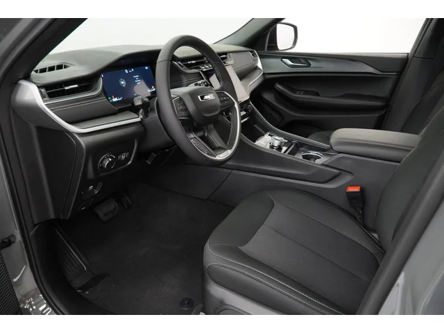 Nuevos JEEP GRAND CHEROKEE à Estados chez autogozo