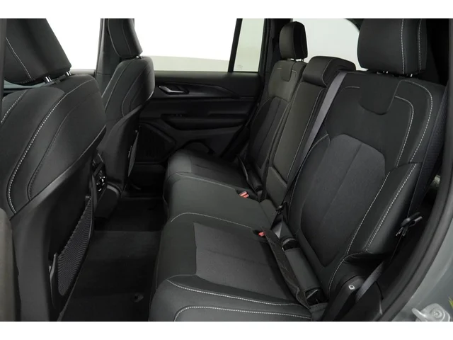 Nuevos JEEP GRAND CHEROKEE à Estados chez autogozo