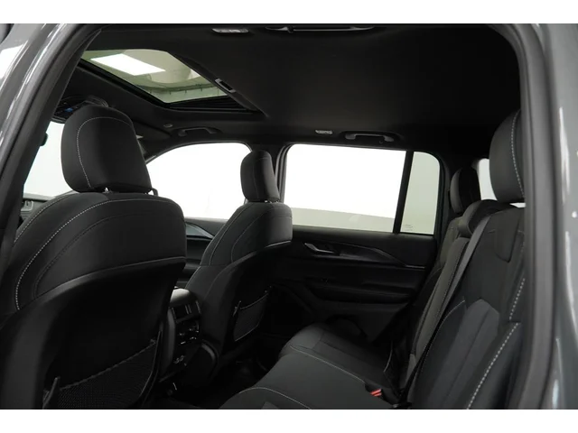 Nuevos JEEP GRAND CHEROKEE à Estados chez autogozo