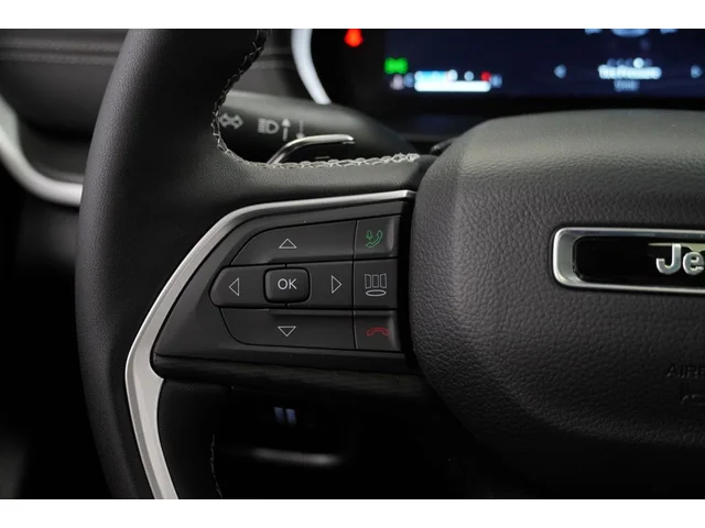 Nuevos JEEP GRAND CHEROKEE à Estados chez autogozo