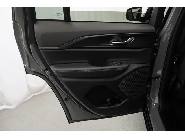 Nuevos JEEP GRAND CHEROKEE à Estados chez autogozo