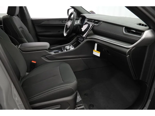 Nuevos JEEP GRAND CHEROKEE à Estados chez autogozo