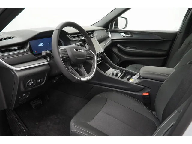 Nuevos JEEP GRAND CHEROKEE à Estados chez autogozo