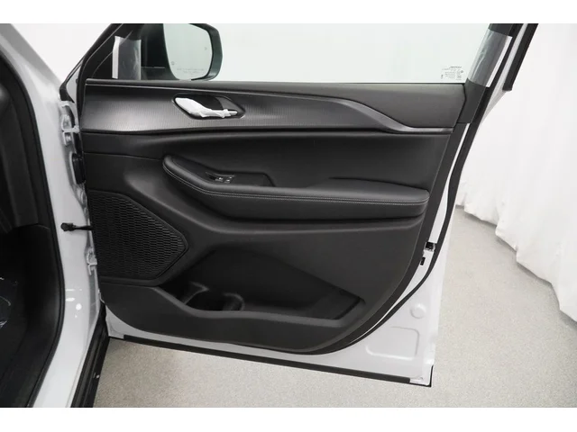 Nuevos JEEP GRAND CHEROKEE à Estados chez autogozo