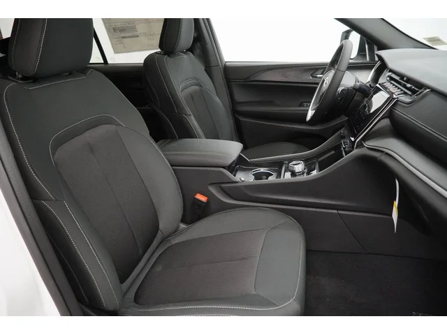 Nuevos JEEP GRAND CHEROKEE à Estados chez autogozo