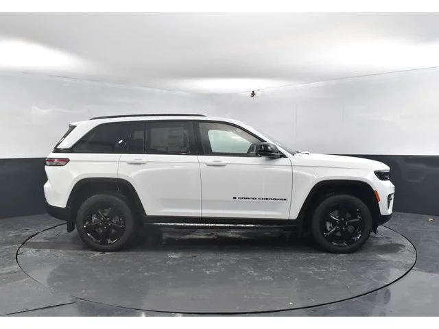 Nuevos JEEP GRAND CHEROKEE à Estados chez autogozo