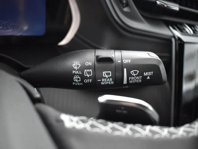 Nuevos JEEP GRAND CHEROKEE à Estados chez autogozo