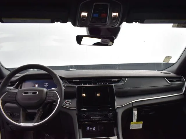 Nuevos JEEP GRAND CHEROKEE à Estados chez autogozo
