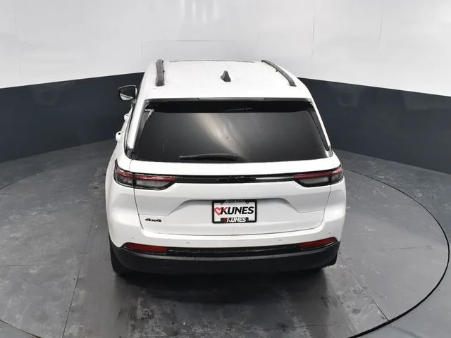 Nuevos JEEP GRAND CHEROKEE à Estados chez autogozo