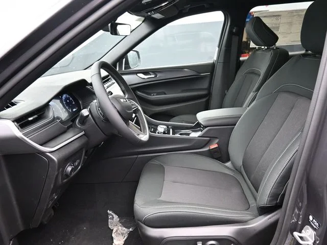 Nuevos JEEP GRAND CHEROKEE à Estados chez autogozo