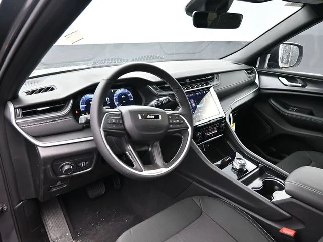 Nuevos JEEP GRAND CHEROKEE à Estados chez autogozo