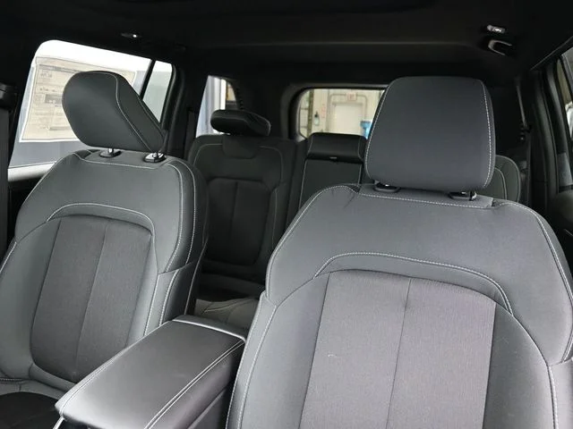 Nuevos JEEP GRAND CHEROKEE à Estados chez autogozo