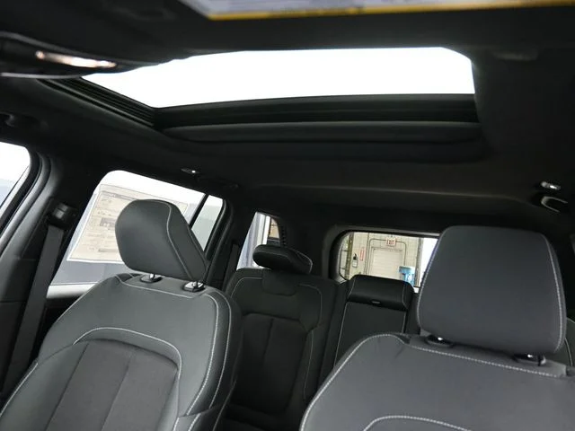 Nuevos JEEP GRAND CHEROKEE à Estados chez autogozo