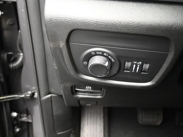 Nuevos JEEP GRAND CHEROKEE à Estados chez autogozo