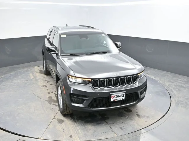 Nuevos JEEP GRAND CHEROKEE à Estados chez autogozo