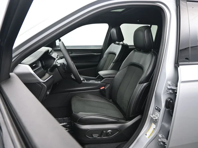 Nuevos JEEP GRAND CHEROKEE à Estados chez autogozo