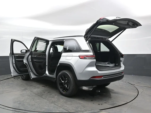 Nuevos JEEP GRAND CHEROKEE à Estados chez autogozo