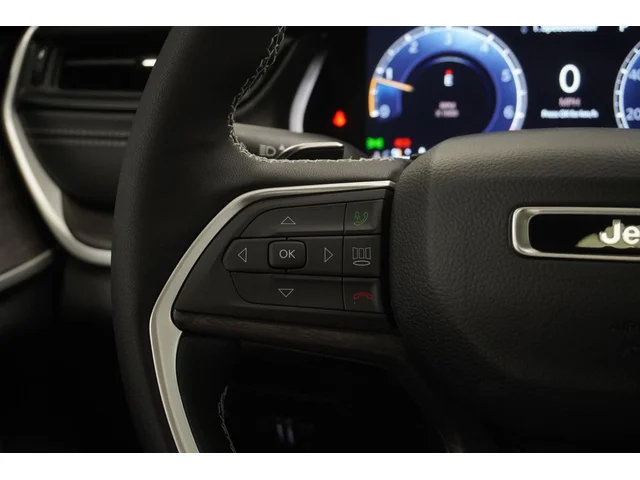 Nuevos JEEP GRAND CHEROKEE à Estados chez autogozo