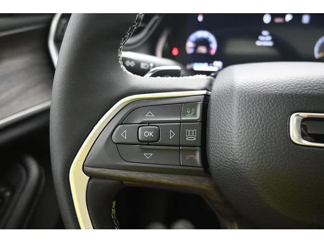 Nuevos JEEP GRAND CHEROKEE à Estados chez autogozo