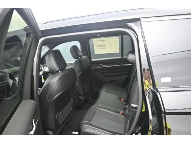 Nuevos JEEP GRAND CHEROKEE à Estados chez autogozo