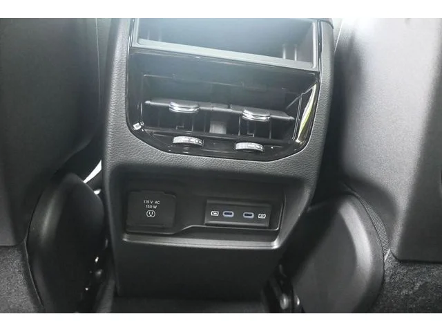 Nuevos JEEP GRAND CHEROKEE à Estados chez autogozo