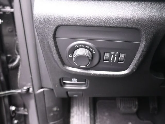Nuevos JEEP GRAND CHEROKEE à Estados chez autogozo