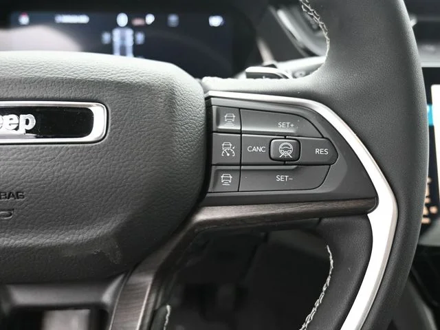 Nuevos JEEP GRAND CHEROKEE à Estados chez autogozo