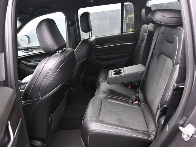 Nuevos JEEP GRAND CHEROKEE à Estados chez autogozo