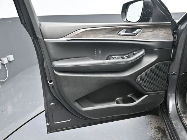 Nuevos JEEP GRAND CHEROKEE à Estados chez autogozo