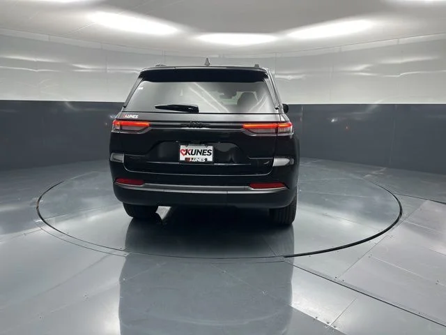 Nuevos JEEP GRAND CHEROKEE à Estados chez autogozo