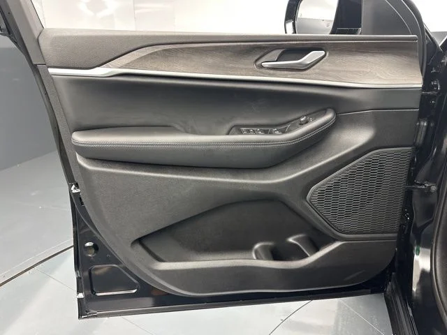 Nuevos JEEP GRAND CHEROKEE à Estados chez autogozo