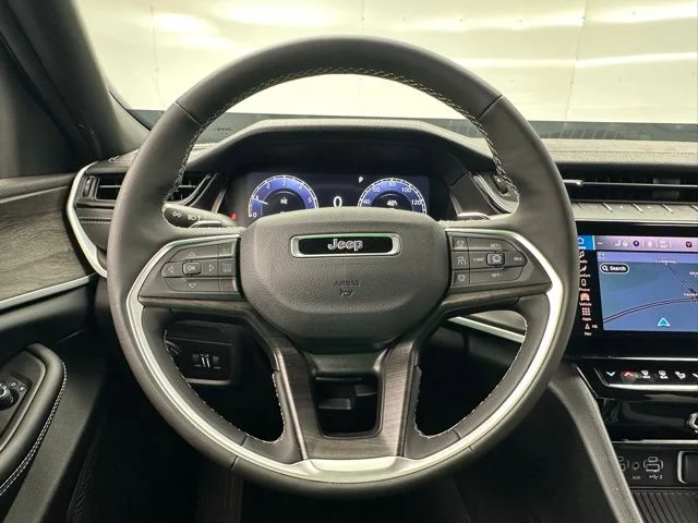 Nuevos JEEP GRAND CHEROKEE à Estados chez autogozo