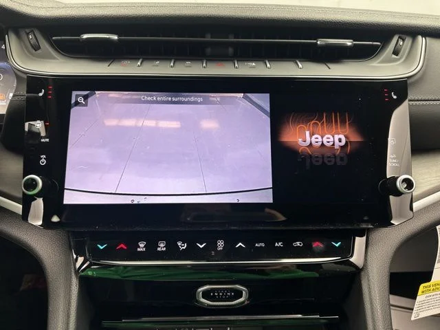 Nuevos JEEP GRAND CHEROKEE à Estados chez autogozo