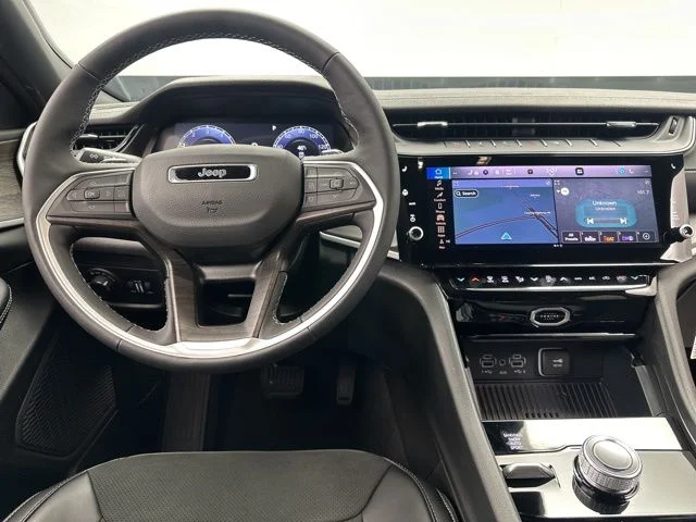 Nuevos JEEP GRAND CHEROKEE à Estados chez autogozo