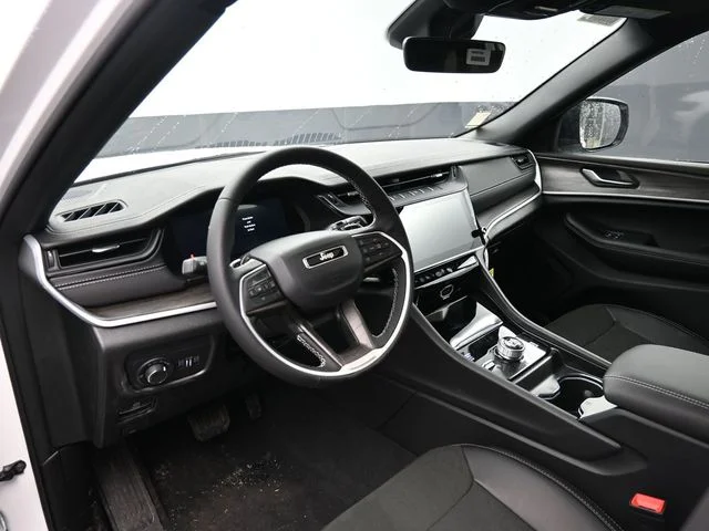 Nuevos JEEP GRAND CHEROKEE à Estados chez autogozo