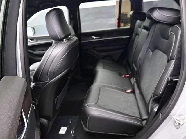 Nuevos JEEP GRAND CHEROKEE à Estados chez autogozo