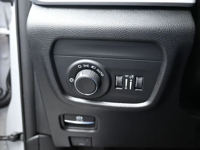 Nuevos JEEP GRAND CHEROKEE à Estados chez autogozo