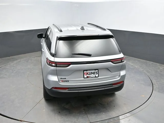 Nuevos JEEP GRAND CHEROKEE à Estados chez autogozo