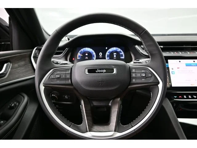 Nuevos JEEP GRAND CHEROKEE à Estados chez autogozo