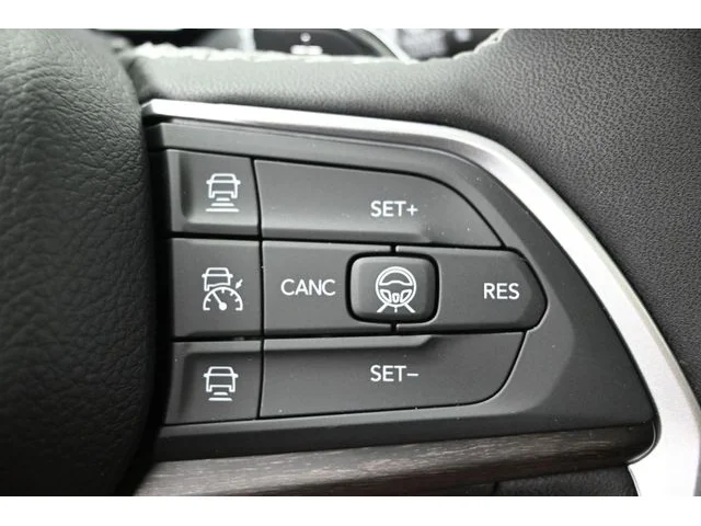 Nuevos JEEP GRAND CHEROKEE à Estados chez autogozo