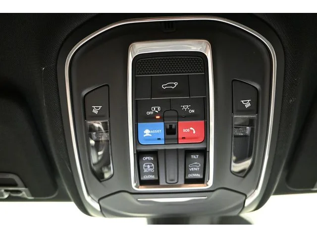 Nuevos JEEP GRAND CHEROKEE à Estados chez autogozo