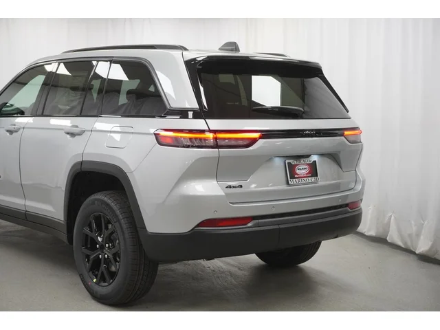 Nuevos JEEP GRAND CHEROKEE à Estados chez autogozo