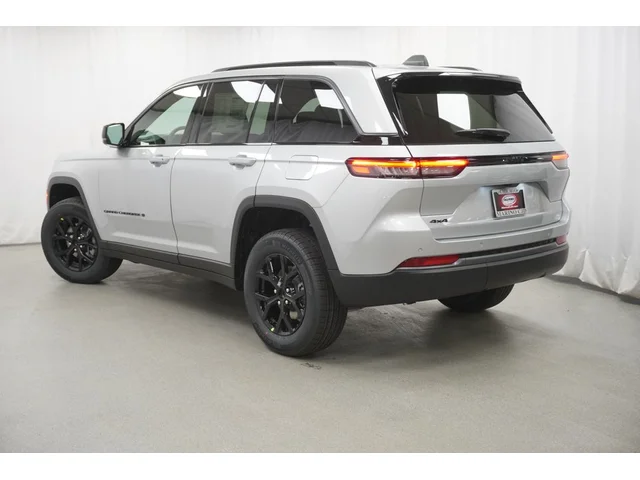 Nuevos JEEP GRAND CHEROKEE à Estados chez autogozo
