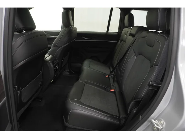 Nuevos JEEP GRAND CHEROKEE à Estados chez autogozo