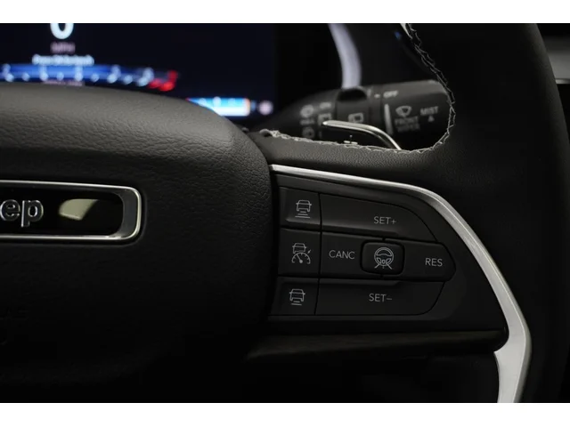 Nuevos JEEP GRAND CHEROKEE à Estados chez autogozo