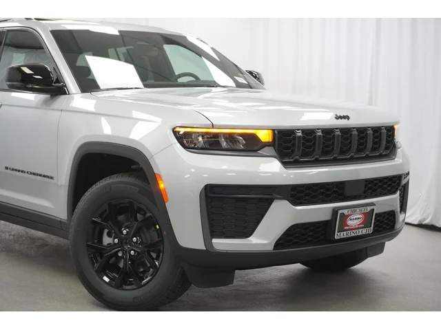 Nuevos JEEP GRAND CHEROKEE à Estados chez autogozo