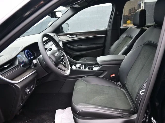 Nuevos JEEP GRAND CHEROKEE à Estados chez autogozo