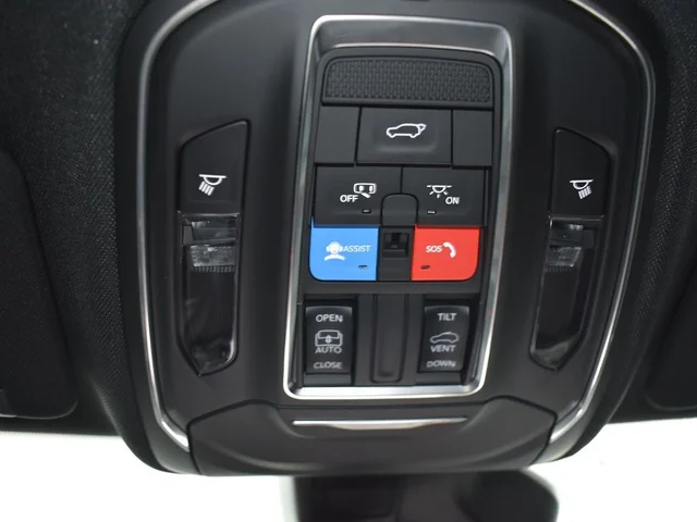 Nuevos JEEP GRAND CHEROKEE à Estados chez autogozo