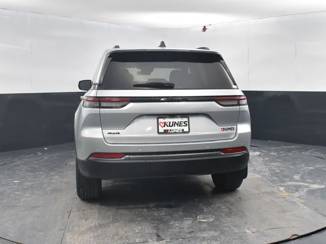 Nuevos JEEP GRAND CHEROKEE à Estados chez autogozo