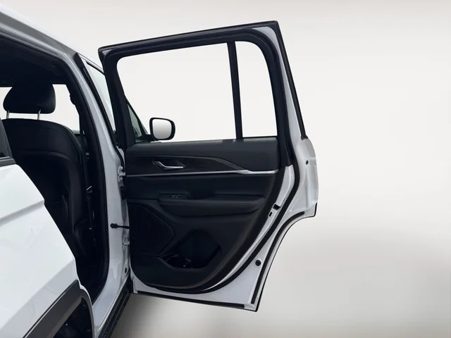 Nuevos JEEP GRAND CHEROKEE à Estados chez autogozo